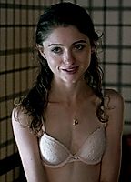 Celebrity: Natalia Dyer