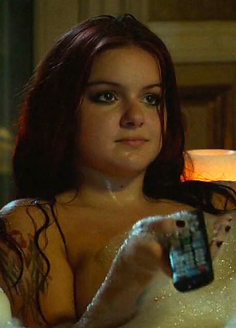 See the Hottest Ariel Winter Sexy Scenes | Mr. Skin