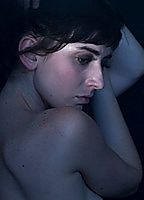 Celebrity: Kira Davies