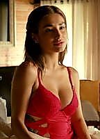 Celebrity: Nathalie Hart