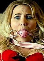 Celebrity: Laura Flannery