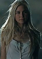 Celebrity: Isabel May