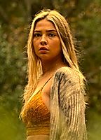 Celebrity: Madelyn Cline