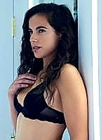 Celebrity: Cristina Rodlo