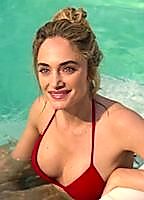 Celebrity: Denise Capezza