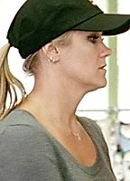 Celebrity: Julie Simpson