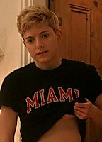 Celebrity: Mae Martin