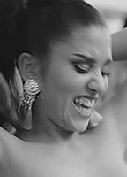 Celebrity: Lucia Muzo