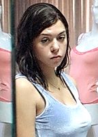 Celebrity: Sara Luna Zoric