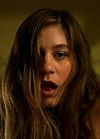 Celebrity: Laura Dreyfuss