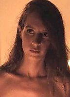 Celebrity: Laura Houvenagel