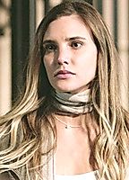 Celebrity: Macarena Achaga