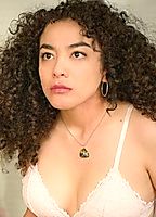 Celebrity: Elyfer Torres