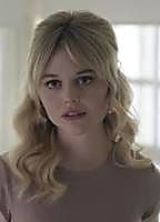 Celebrity: Emily Alyn Lind
