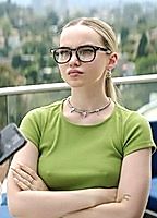 Celebrity: Dove Cameron