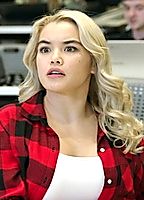 Celebrity: Paris Berelc
