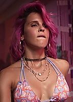 Celebrity: Helena Caldeira