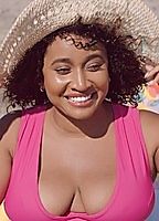 Celebrity: Andrea Lewis