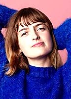 Celebrity: Chloe Troast