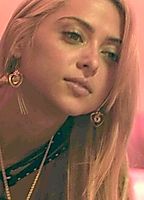 Celebrity: Polliana Aleixo