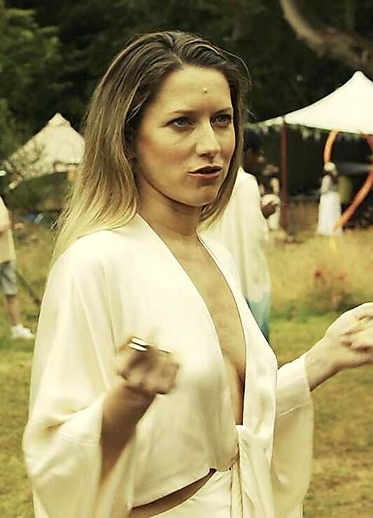 See the Hottest Niamh Walsh Sexy Scenes | Mr. Skin