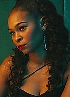 Celebrity: Nadine Mills