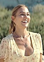 Celebrity: Meryem Uzerli