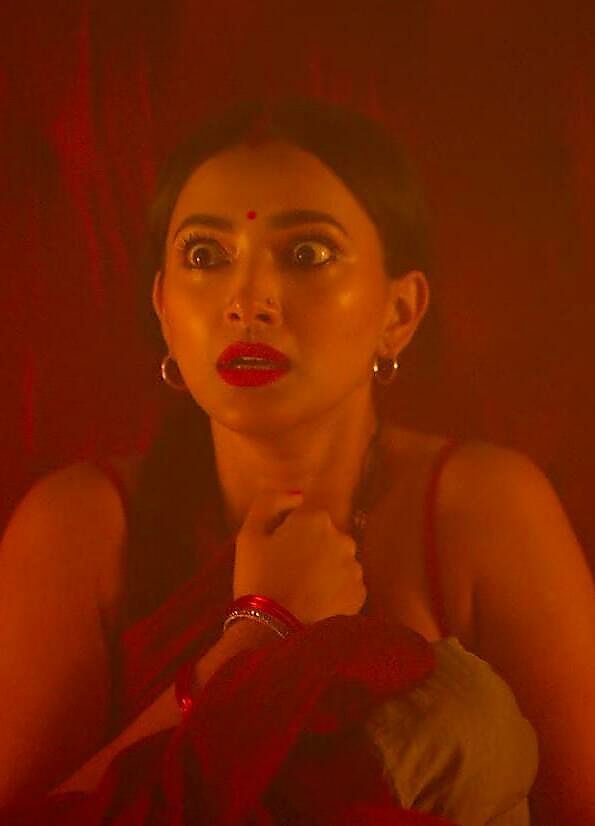 See the Hottest Shweta Basu Prasad Sexy Scenes | Mr. Skin