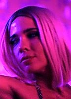 Celebrity: Tássia Dhur