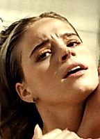 Celebrity: Alexa Blair Robertson