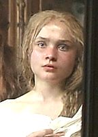 Celebrity: Ella Schrey-Yeats