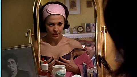 Pic: Maria Conchita Alonso in Caught (1996)