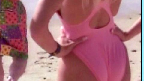 Pic: Pamela Anderson in Baywatch (1989)