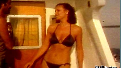 Pic: Laura Antonelli in Mi faccio la barca (1980)