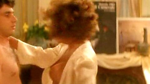 Pic: Laura Antonelli in Tranches de vie (1985)