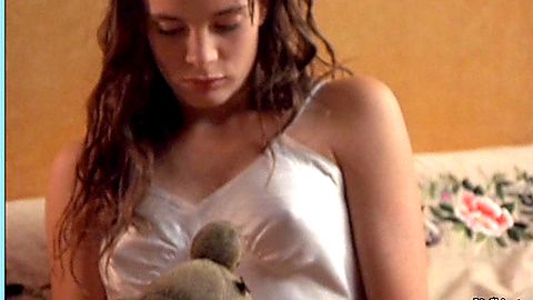 Pic: Gabrielle Anwar in Innocent Lies (1995)