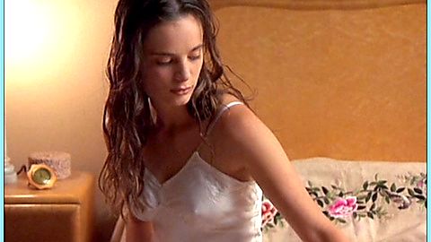 Pic: Gabrielle Anwar in Innocent Lies (1995)