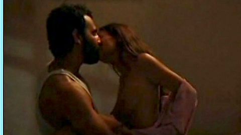 Pic: Gabrielle Anwar in 9/Tenths (2006)