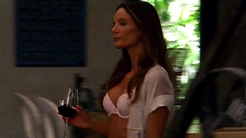 Pic: Gabrielle Anwar in Burn Notice (2007)