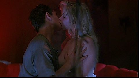 Pic: Christina Applegate in Streets (1990)