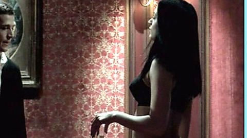 Pic: Asia Argento in Les Morsures de l'aube (2001)