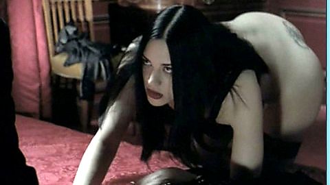 Pic: Asia Argento in Les Morsures de l'aube (2001)
