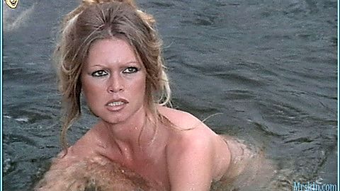 Pic: Brigitte Bardot in Les pétroleuses (1971)