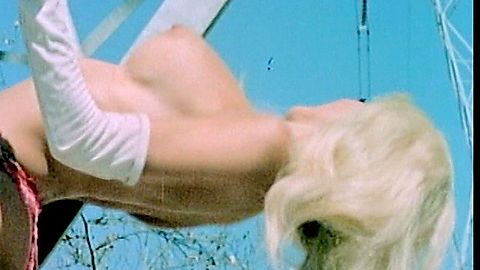 Pic: Pat Barrington in Mondo Topless (1966)