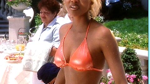 Pic: Halle Berry in B*A*P*S (1997)