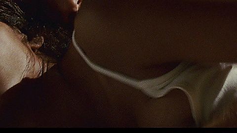 Pic: Halle Berry in Things We Lost in the Fire (2007)