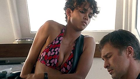 Pic: Halle Berry in Dark Tide (2012)