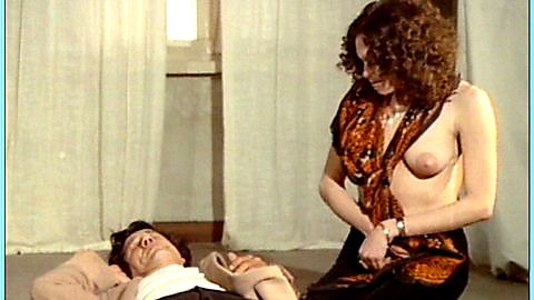 Pic: Martine Beswick in Ultimo tango a Zagarolo (1973)