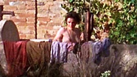 Pic: Juliette Binoche in The English Patient (1996)