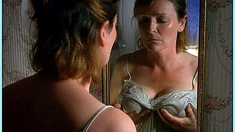 Pic: Brenda Blethyn in Secrets & Lies (1996)